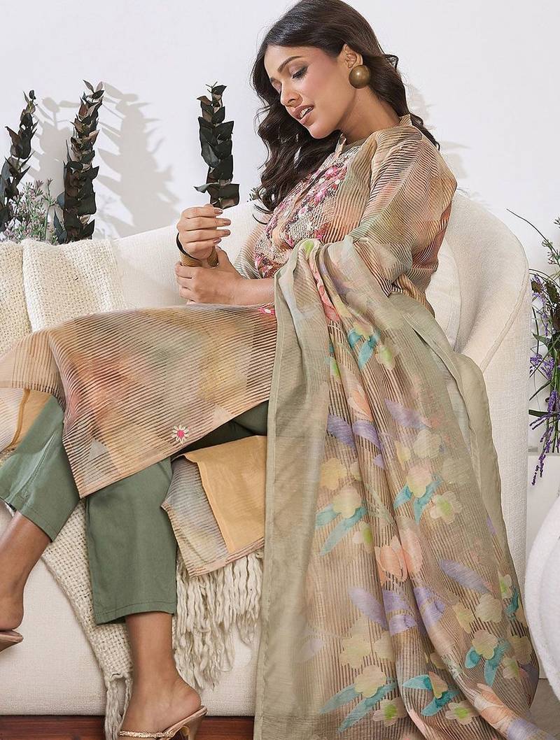 Floral Printed Thread Work Chanderi Silk Kurta with Trouser & Dupatta