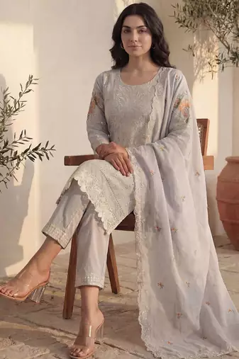 Women Floral Embroidered Regular Thread Work Pure Cotton Kurta with Trousers & With Dupatta