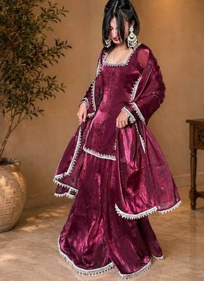 Women floral embroidered regular sequinned fendy satin kurta with sharara & with dupatta 3