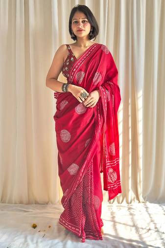 Printed floral ethnic motifs linen digital saree with blouse piece