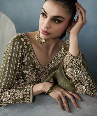 Mehndi Designer Satin Beads Floral Embroidery Border and Sequin Work Saree with Blouse 4