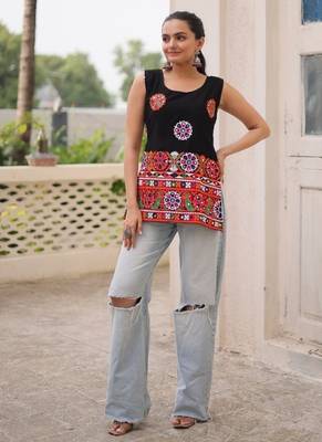 Black georgette readymade navratri top with kutchi gamthi work 1