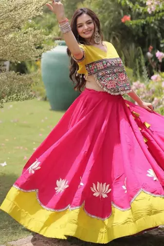 Pink Thread Work Silk Blend Embroidered Navratri Lehenga Choli