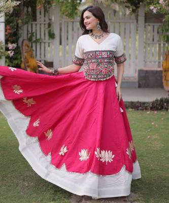 pink silk blend embroidered Navratri lehenga choli 3