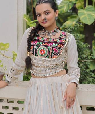 off white silk blend plain Navratri lehenga choli 4