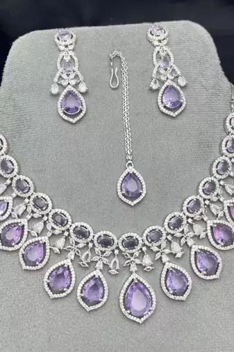 amethyst cubic zirconia bridal jewellery set: necklace, earrings, maang tika