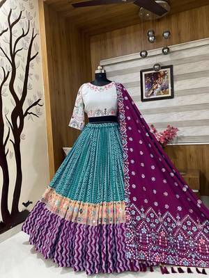 Teal Printed Muslin Cotton Navratri Lehenga Choli Set 2