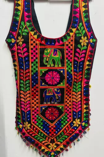 Black embroidered cotton u-neck blouse