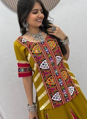 NAVRATRI WEAR GREEN COLOR COTTON FLARED LEHENGA WITH COTTON KEDIYA TOP FULL STITCHED. 5