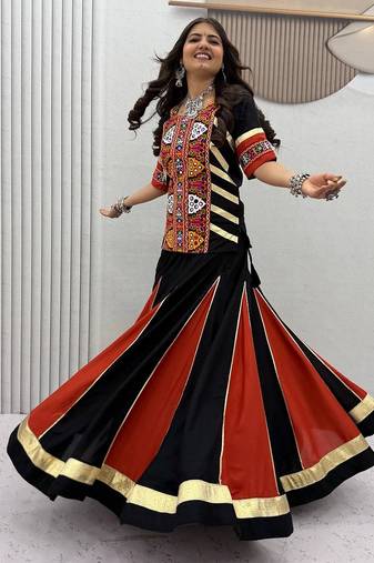 NAVRATRI  BLACK  COTTON FLARED LEHENGA WITH COTTON KEDIYA TOP