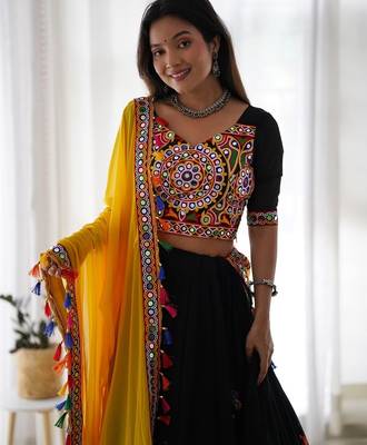 NAVRATRI  BLACK  FAUX GEORGETTE CHAIN STITCH MIRROR WORK LEHENGA CHOLI DUPATTA 4