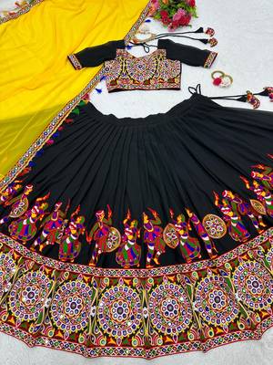 NAVRATRI  BLACK  FAUX GEORGETTE CHAIN STITCH MIRROR WORK LEHENGA CHOLI DUPATTA 5