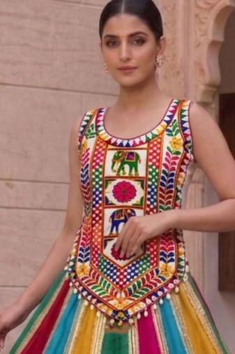 White embroidered cotton u-neck blouse