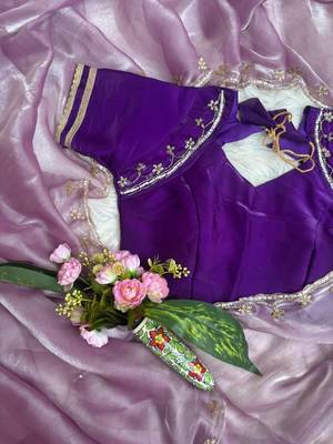 lavender Color hand work Silk Blend Saree 3