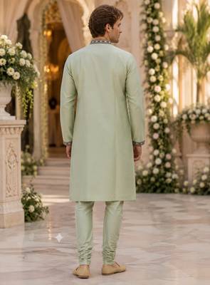 Green embroidered & sequence work silk blend straight kurta set 2