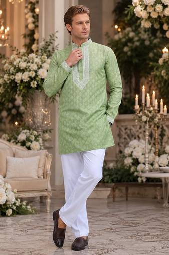 Green embroidered silk blend straight kurta