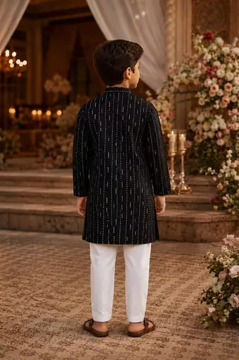 Black embroidered cotton straight kurta