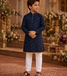 Blue embroidered cotton straight kurta