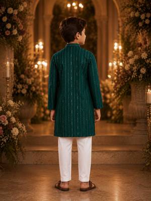 Green embroidered cotton straight kurta 2