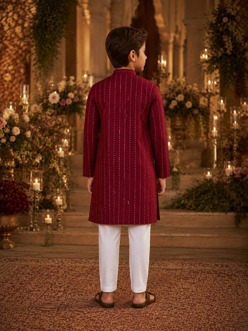Maroon embroidered cotton straight kurta