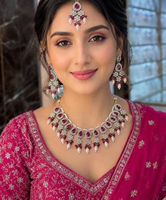 Rani color necklace set with earrings & maang tikka | kundan & agate stone | lekar gold plating 1