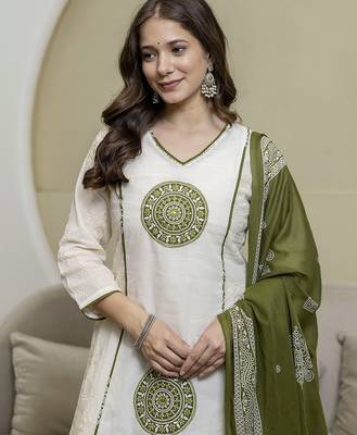 White cotton embroidery work kurta pant set with printed dupatta 4