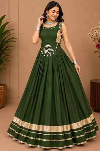 Mehendi Color Fancy Plain Lehenga With Lace Patti Work Blouse For Navratri