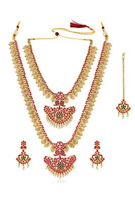 Gold plated faux kundan & beads studded bridal necklace earrings & maangtikka jewellery set 2