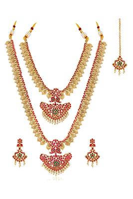 Gold plated faux kundan & beads studded bridal necklace earrings & maangtikka jewellery set 3