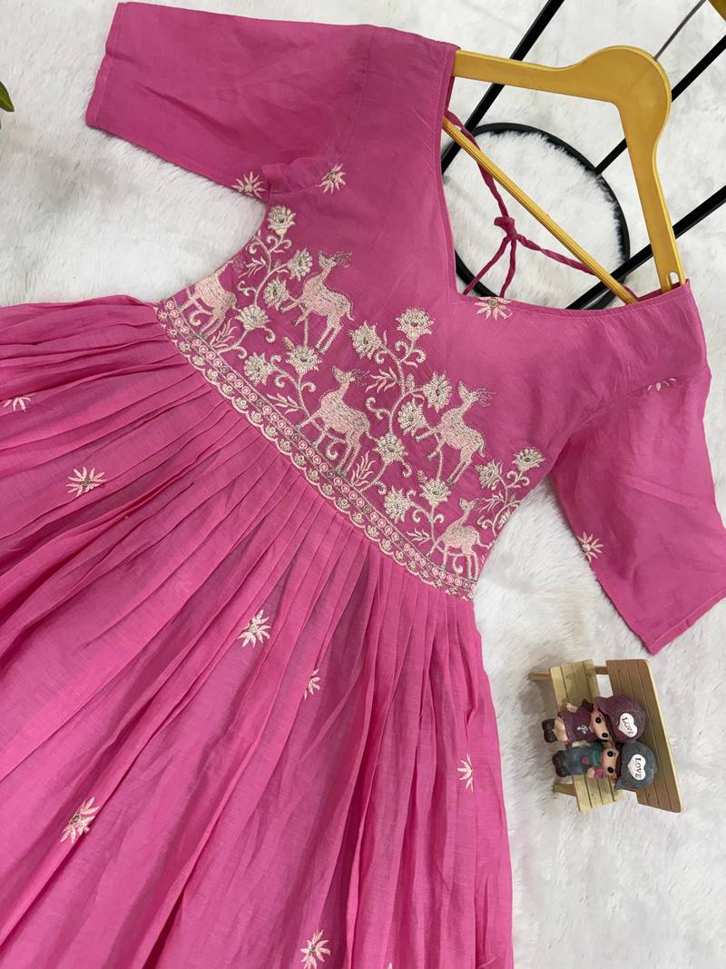 Baby Pink Color Embroidery Work And Back Side Dori Pattern Mul Cotton Gown Set