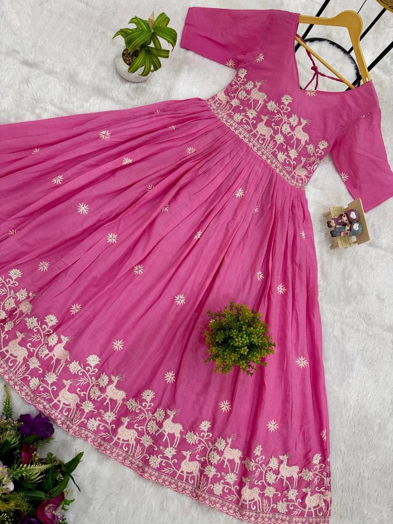 Baby Pink Color Embroidery Work And Back Side Dori Pattern Mul Cotton Gown Set