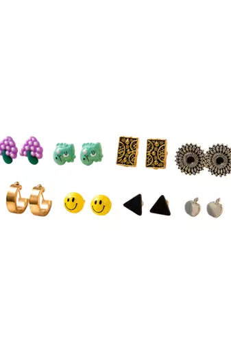 Set of 8 fancy combo stud earrings