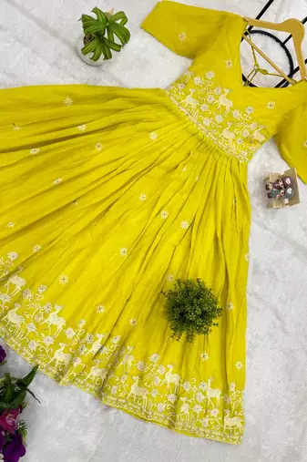 Yellow Color Embroidery Work And Back Side Dori Pattern Mul Cotton Gown Set