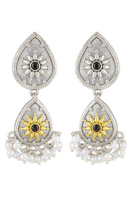 Oxidized silver plated lariya studded ethnic dangle earrings jewellery for women 2