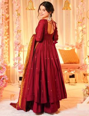 Women's maroon anarkali kurta set with dupatta and pant 3