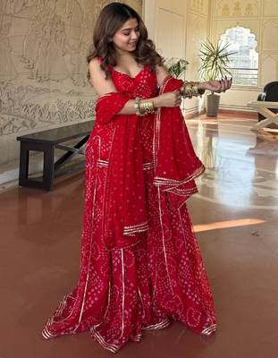 Women's red heavy georgette with inner printed kurta set with sharara and dupatta 4