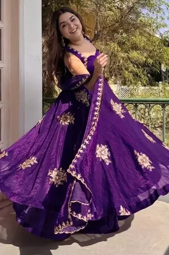 Women's purple embroidered silk blend flared kurta with full inner with palazzo and dupatta