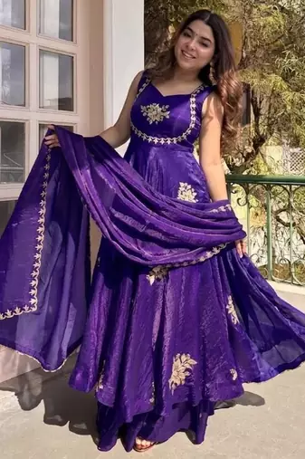Women's purple embroidered silk blend flared kurta with full inner with palazzo and dupatta