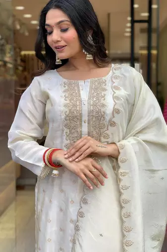 Women's off white straight embroidered viscose kurta set with pant and dupatta