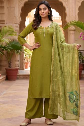 Mahendi mul chanderi kurti pant dupatta set