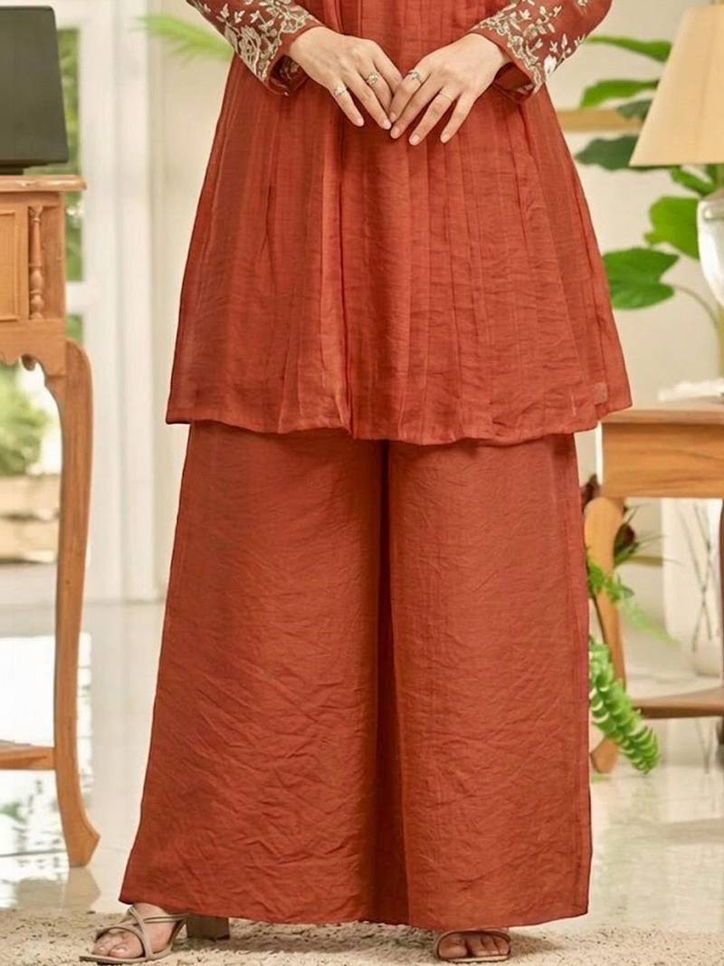 Women Ethnic Motifs Embroidered Pleated Thread Work Kurti with Palazzos