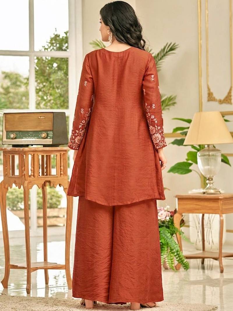 Women Ethnic Motifs Embroidered Pleated Thread Work Kurti with Palazzos