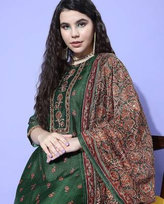 Women Floral Printed Thread Work Chanderi Kurta with Trousers & With Dupatta 3