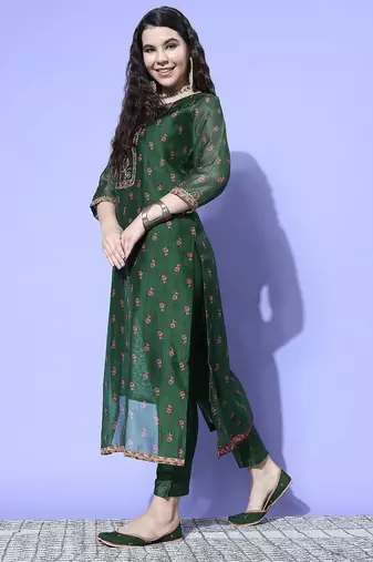 Women Floral Printed Thread Work Chanderi Kurta with Trousers & With Dupatta