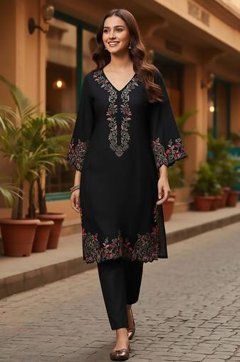 Women Embroidered V-Neck Pure Cotton Kurta Sets