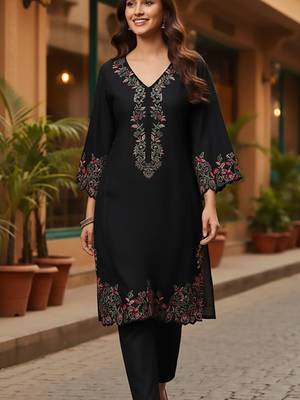 Women Embroidered V-Neck Pure Cotton Kurta Sets 2