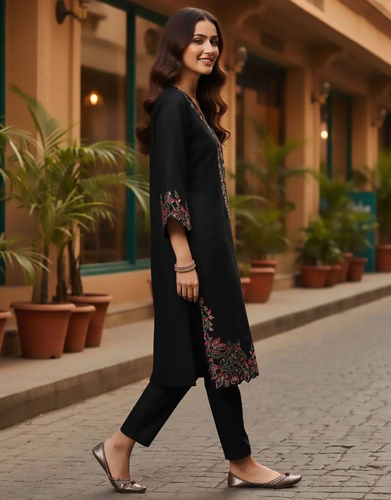 Women Embroidered V-Neck Pure Cotton Kurta Sets