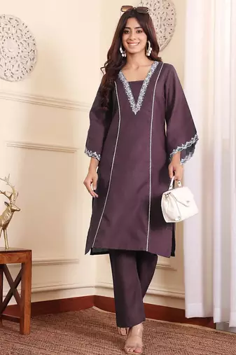V-Neck Embroidered Thread Work Straight Kurta With Trousers