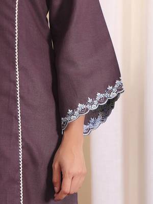V-Neck Embroidered Thread Work Straight Kurta With Trousers 7