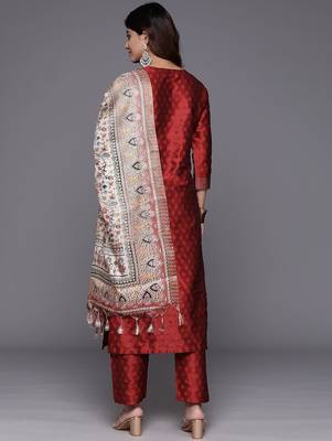 Maroon Zari Work textured Kurta with Trouser and Printed Dupatta 6